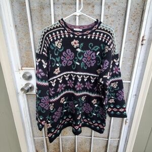 Vintage 80s knit black sweater with flower design by Basic Editions size L